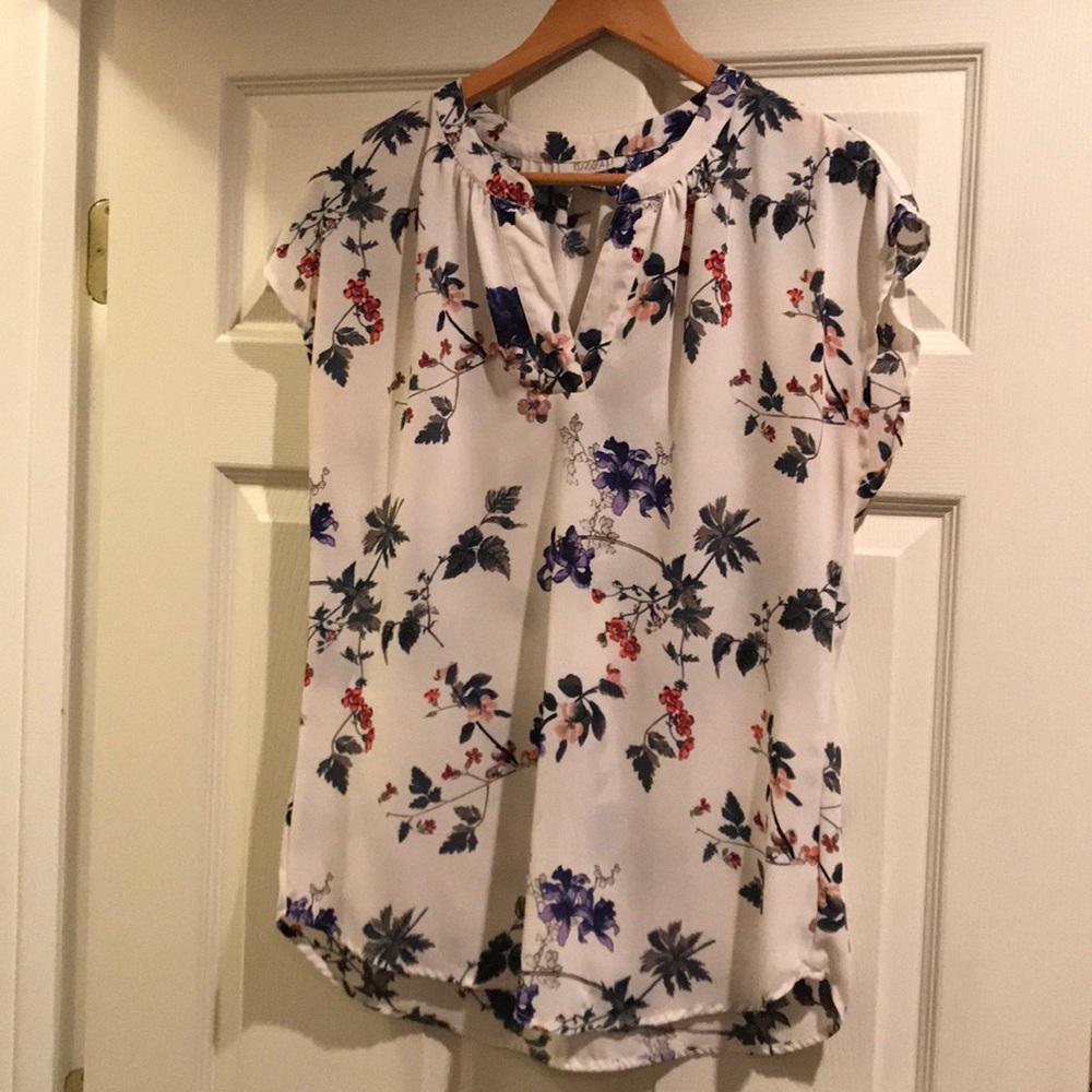 Blouse size M